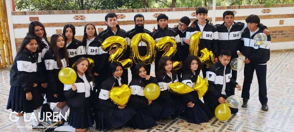 Chaquetas de prom Chaquetas negras · Glauren Colombia